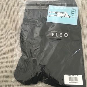 HIGH WAISTED Black power shorts !